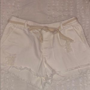 Aerie Short